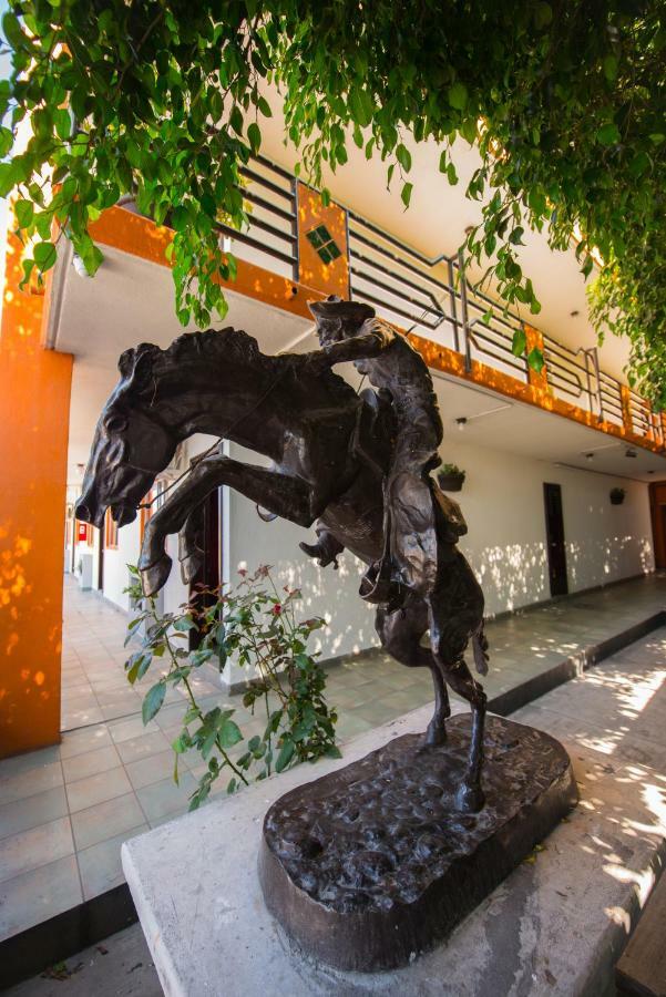Hotel Cucapa Matamoros  Exterior photo